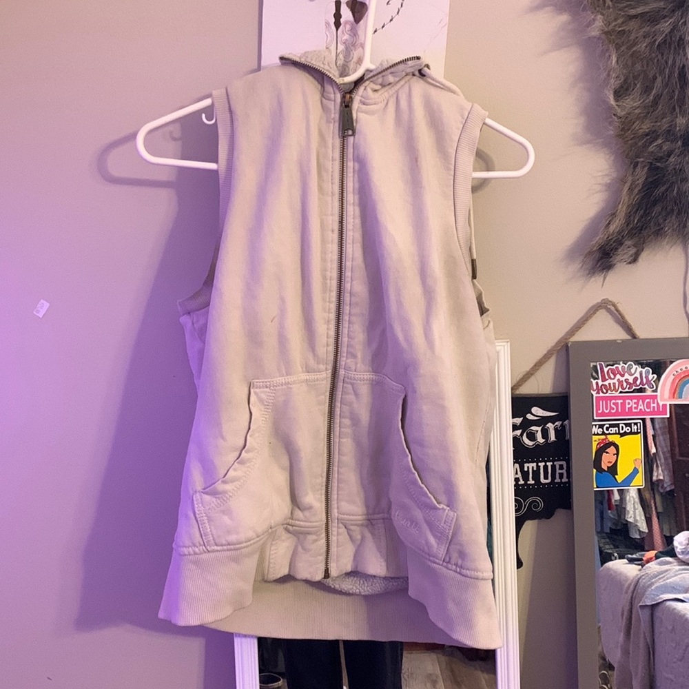 white carhartt vest